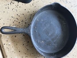 #8 Griswold large LOGO 704 cast iron pan