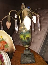 Vintage lamp w/3 lights plus light up center