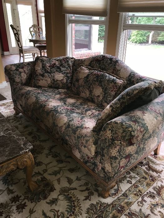 FLORAL SOFA WITH WOODEN FRAME
