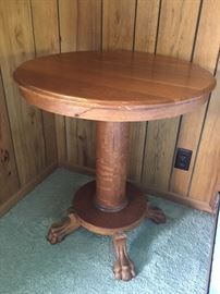 Sweet antique oak pedestal lamp table with huge hairy paw feet 