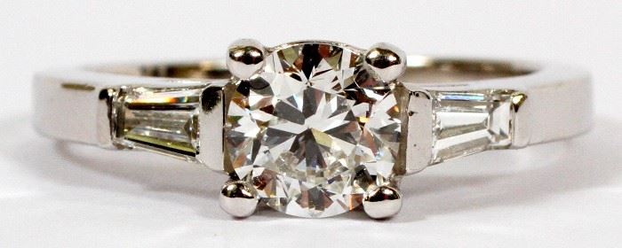 .90CT ROUND DIAMOND (GIA) & .36CT BAGUETTE DIAMOND RING, SIZE 6.25, TW: 6.7 GRAMS
Lot # 2080 