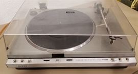 Onkyo Direct Drive Turntable Record Player