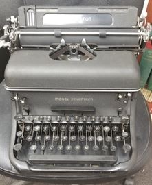 Vintage Remington Typewriter