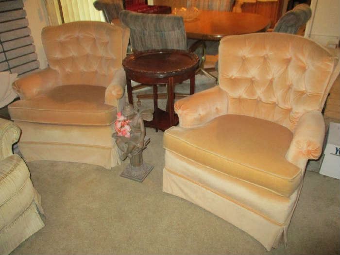2 MATCHING UPHOLSTERED CHAIRS