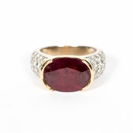 Lot 72A: 18k Two Tone Gold, Ruby & Diamond Ring
