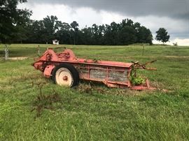 Lot 95: Manure Spreader Trailer (Photo 1 of 2)