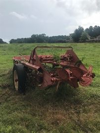Lot 95: Manure Spreader Trailer (Photo 2 of 2)