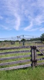 Lot 95B: Horse Carousel Walker (note: item will not be sold if the Real Estate property fails to sell at live auction)