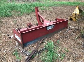 Lot 95G: Red Tractor Grader (Photo 2 of 2)