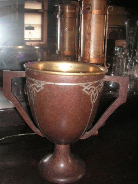 Heintz vase/ss on bronze