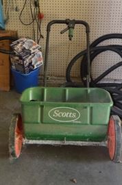 Scotts fertilizer spreader.