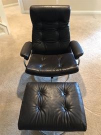 Vintage Mid Century Plycraft Stressless lounger with ottoman in dark chocolate brown