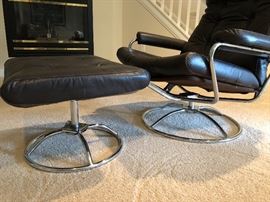 Vintage Mid Century Plycraft Stressless lounger with ottoman in dark chocolate brown