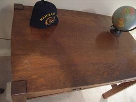 Circa 1900 Wolverine Arts & Crafts Library Table/Desk