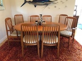Benny Linden BL10 dining chairs with a Danish Modern Skovby teak dining table. Table is being sold separately from the chairs
