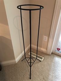 Vintage MCM wire plant stand