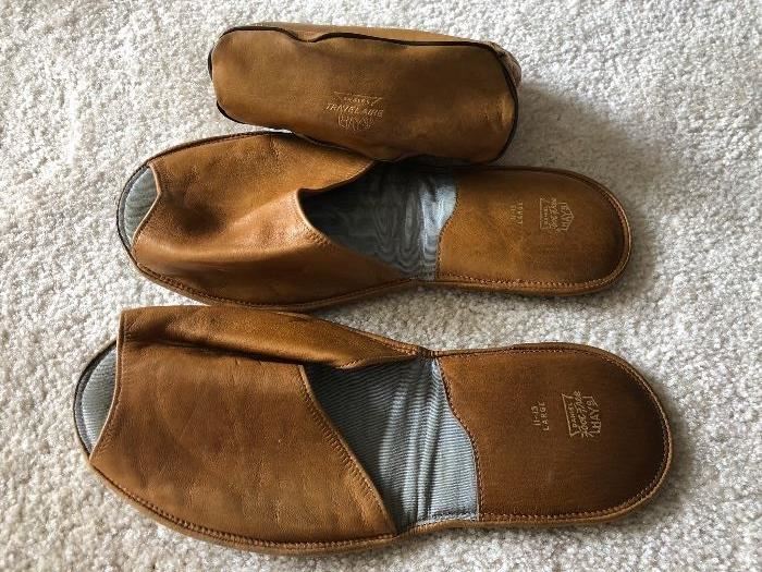 Vintage Daniel Hays Travelaire leather slippers