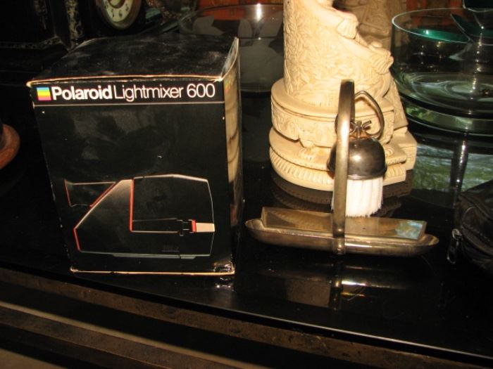 Polaroid Lightmixer 600 camera