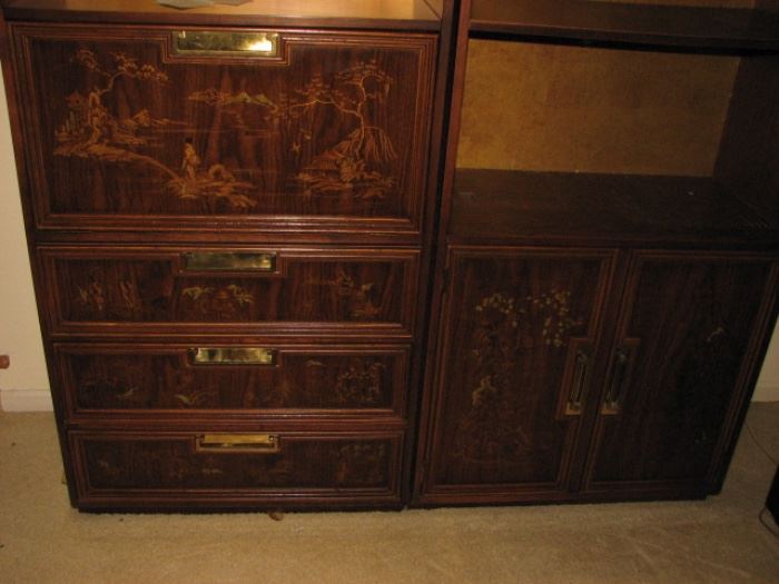 Chinoiserie cabinet