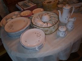 Royal Doulton 73 Piece Set Includes Two Oval Serving Trays and Coffee Service