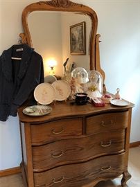 Vintage-look wooden dresser with attached mirror
