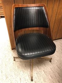 Brody MCM chairs, 6