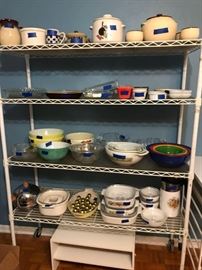 Pyrex stacking bowls