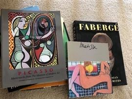 Many art books 