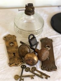 Antique brass doorknobs locks and keys 