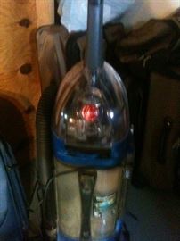 Hoover Windtunnel vacuum