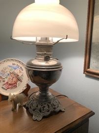Vintage Oil lamp in Metal turned electric