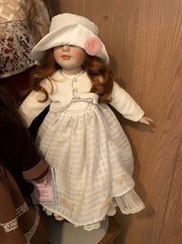  VICTORIAN GRACE "EMMA" PORCELAIN DOLL ** LIMITED EDITION ** RUSS BERRIE W/ STAND