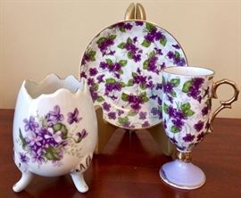 Violets are so beautiful on these pieces!