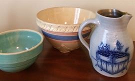 That big vintage mixing bowl is unbelievable.... no chips!