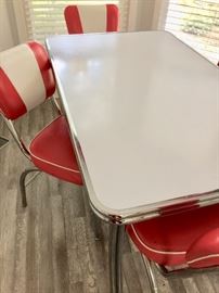 Great chairs in mint condition!