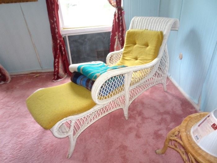 Mid Century Wicker Chaise Lounge