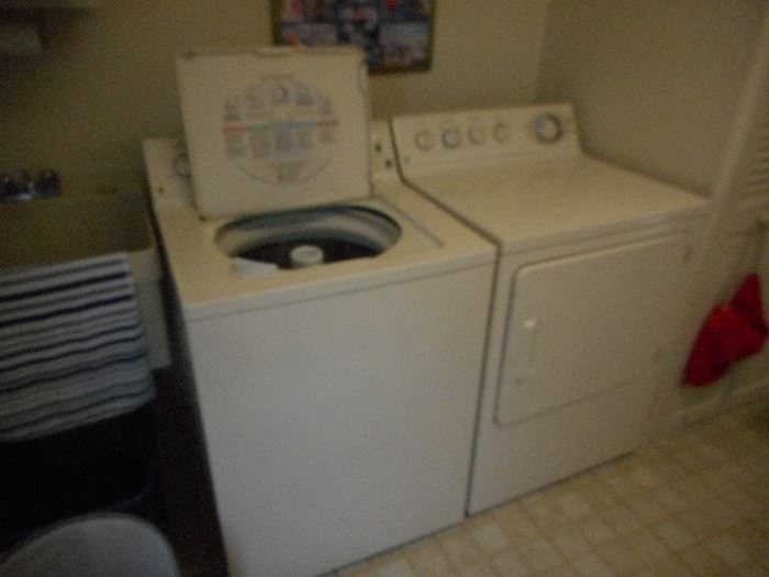 GE washer & electric dryer