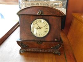 Mantle clock