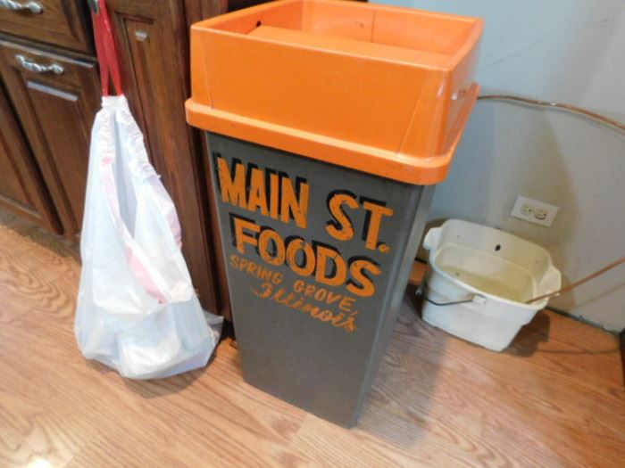 Main St Foods Spring Grove IL garbage can