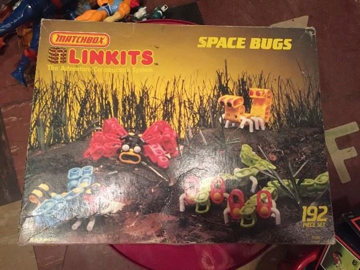 73. Matchbox Linkits Space Bugs Building Toy set
