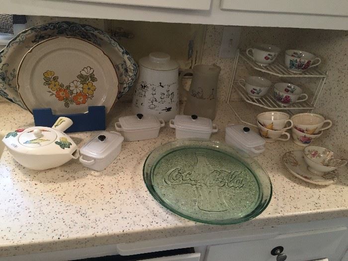 Vintage and new dishes