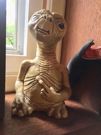 ET phoning in for a new home!
