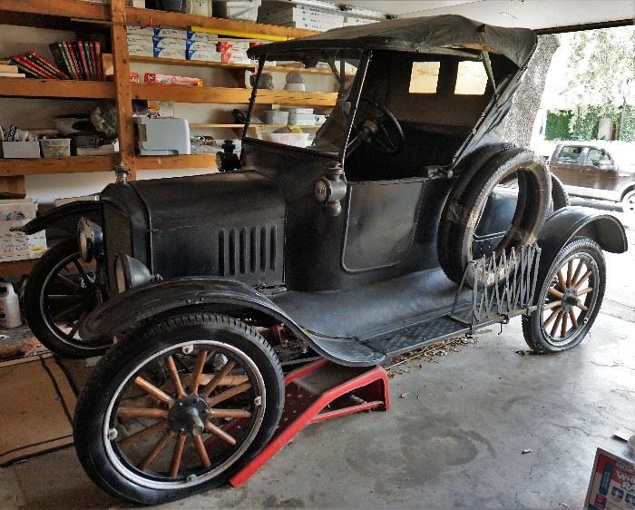 1923 Ford Model T - please note: we will be taking sealed bids on this item. When doing so, please put your highest bid that you are willing to pay. We will not contact you, once you have placed your bid, unless you have the highest bid
