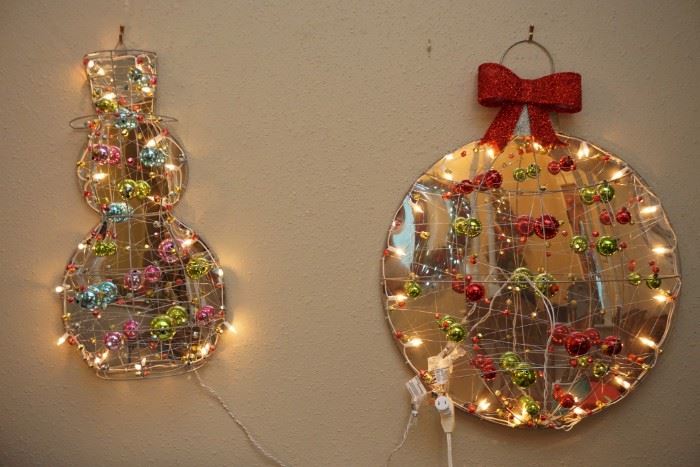 Lighted Christmas mirrors