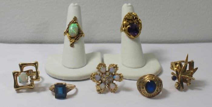 JEWELRY Assorted Gold and Gem Ring Grouping