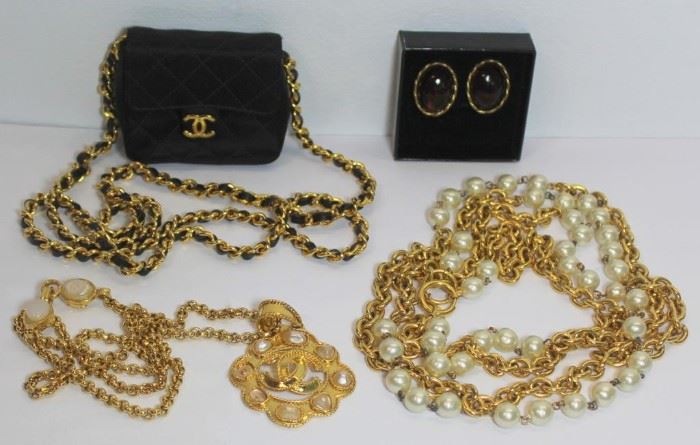 JEWELRY Grouping of Vintage Chanel Jewelry