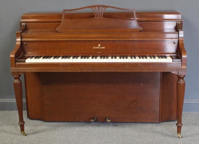 STEINWAY Steinway Upright Piano
