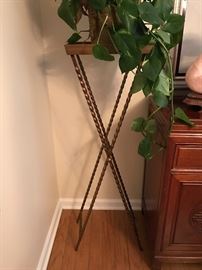 Nice metal plant stand