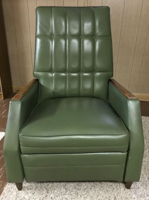 Carters Of Carolina Mid-Century Recliner