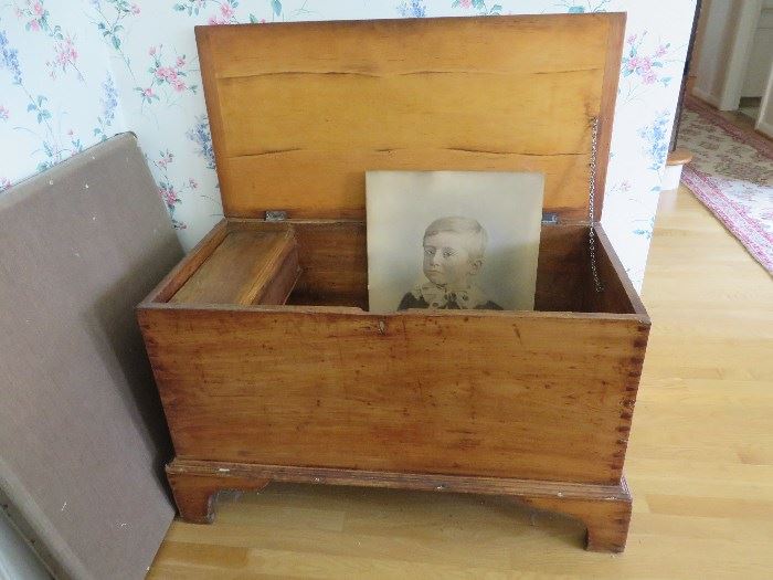 Antique finger jointed chest